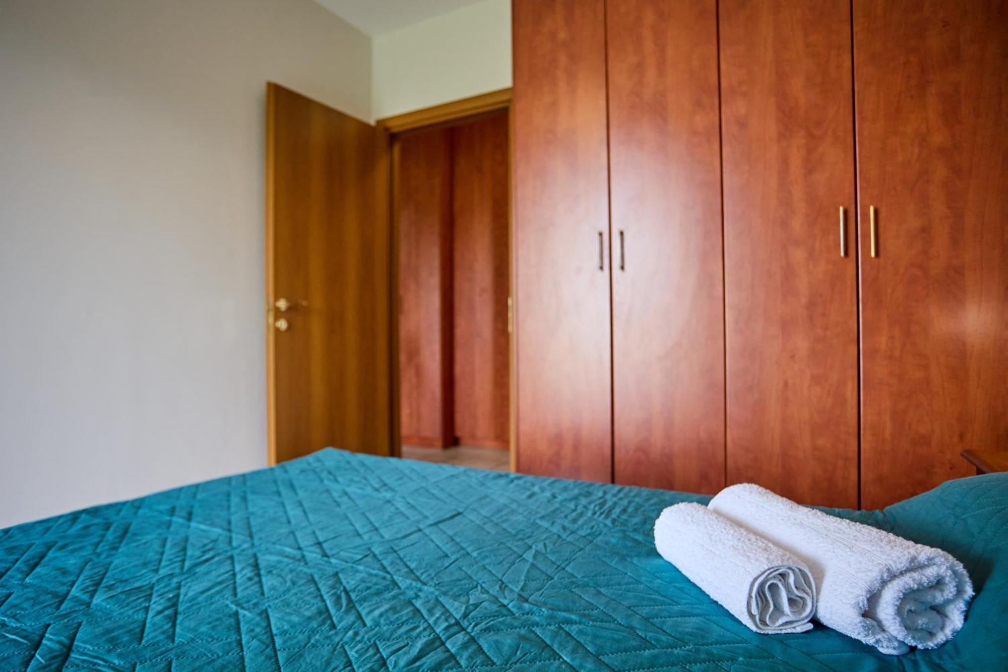 Chios Town Apartment - Heart Of Chios Town With 2 Minute Walk To The Beach Kültér fotó