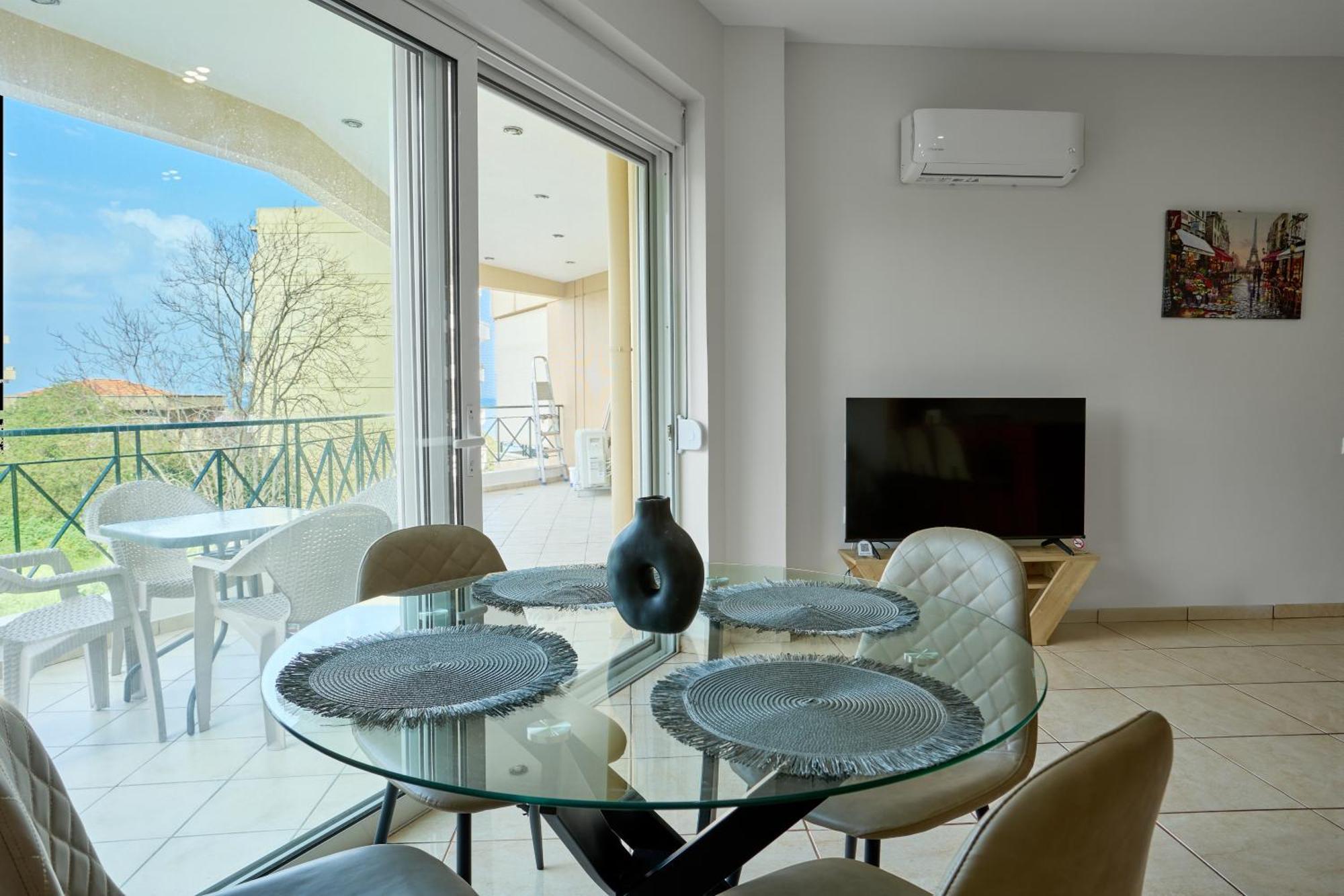 Chios Town Apartment - Heart Of Chios Town With 2 Minute Walk To The Beach Kültér fotó