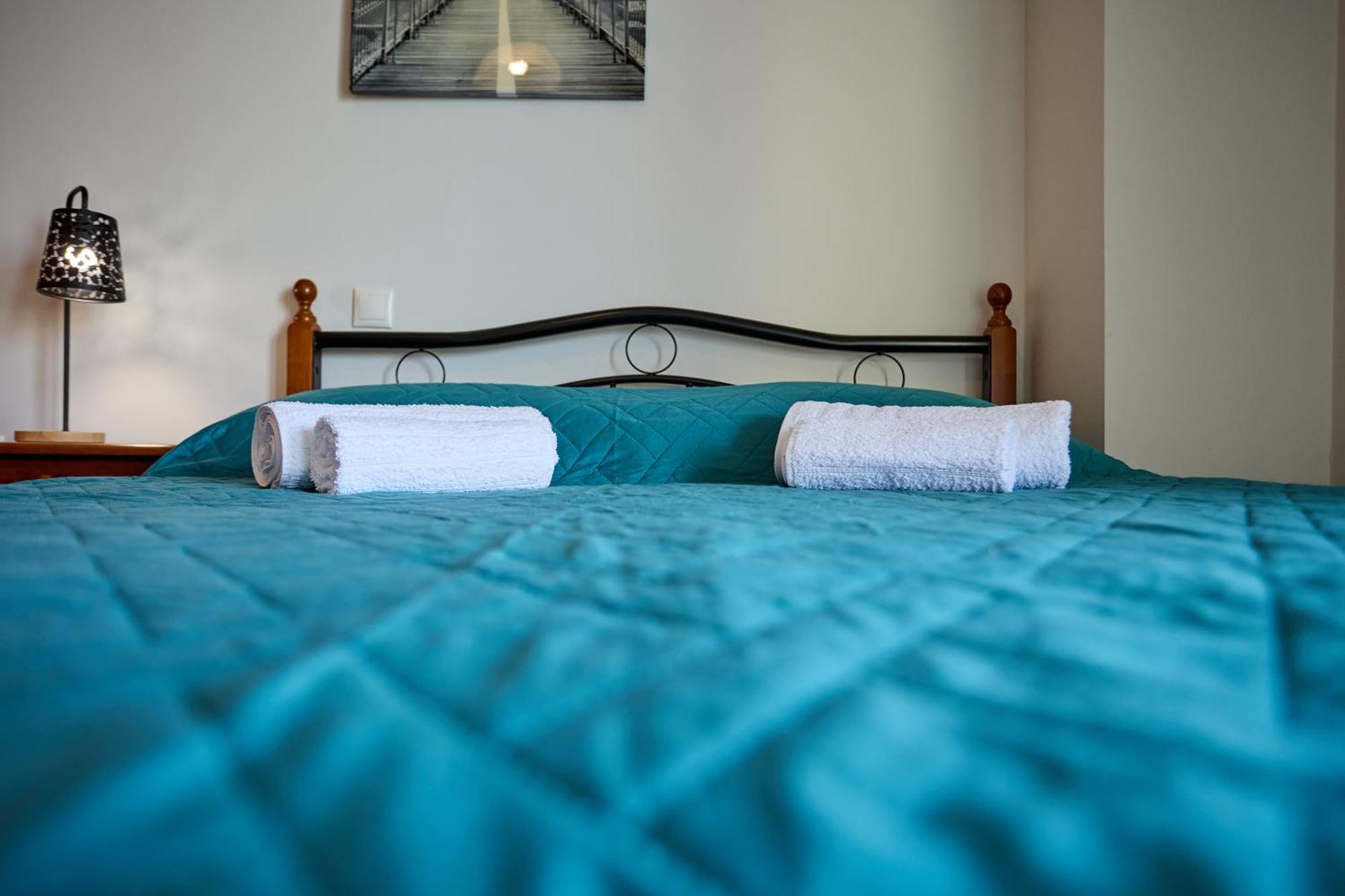 Chios Town Apartment - Heart Of Chios Town With 2 Minute Walk To The Beach Kültér fotó